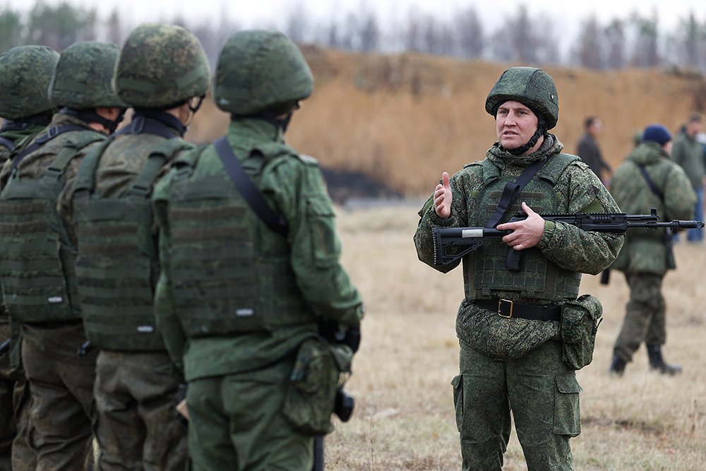 Добровольцы выбирают поступать на службу по контракту в Ростовской области