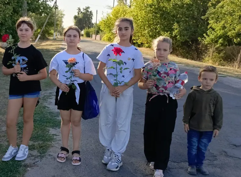 В Мартыновском районе состоялось возложение цветов к мемориалу «Они сражались за Родину»