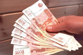 Бюджетникам с 1 января проиндексируют зарплаты на 13,2%