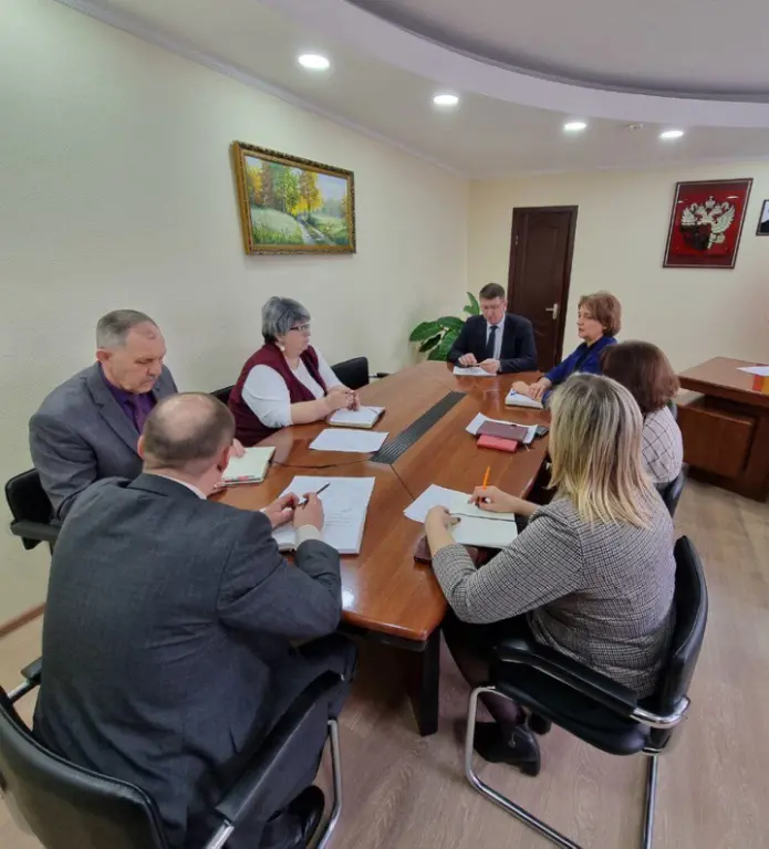 Глава Администрации Мартыновского района Олег Владимирович Дьяконов провел совещание