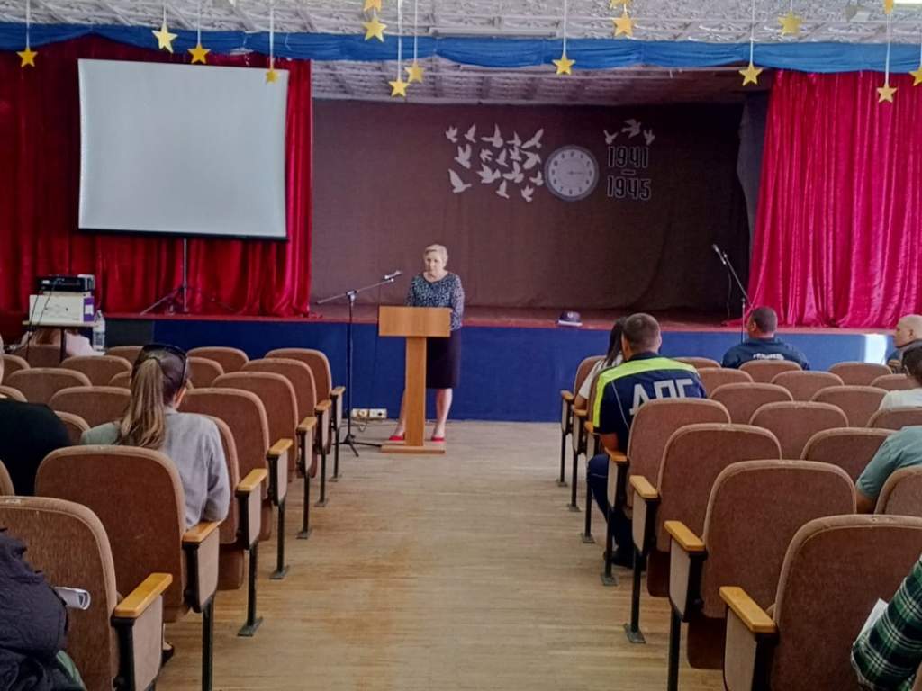 В сл. Большая Мартыновка состоялось общешкольное родительское собрание «Проведем лето с пользой»