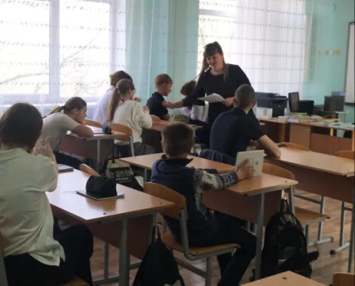 Для учащихся сл. Большая Мартыновка провели познавательный час «БиблиоДартс»