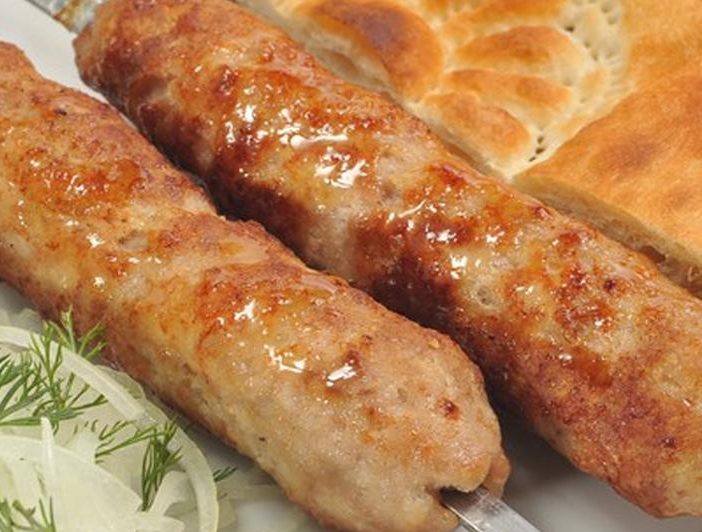 Сочный люля-кебаб на мангале