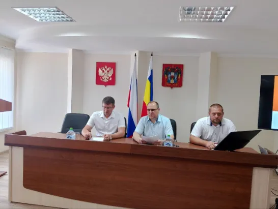В Администрации Мартыновского района состоялось заседание Собрания депутатов