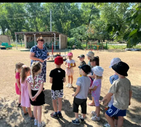 Сельская библиотека х.Новосёловка и воспитанники детского сада «Росинка» принимают участие в IV поэтической акции «Волшебное стёклышко Елизаветы Тараховской»