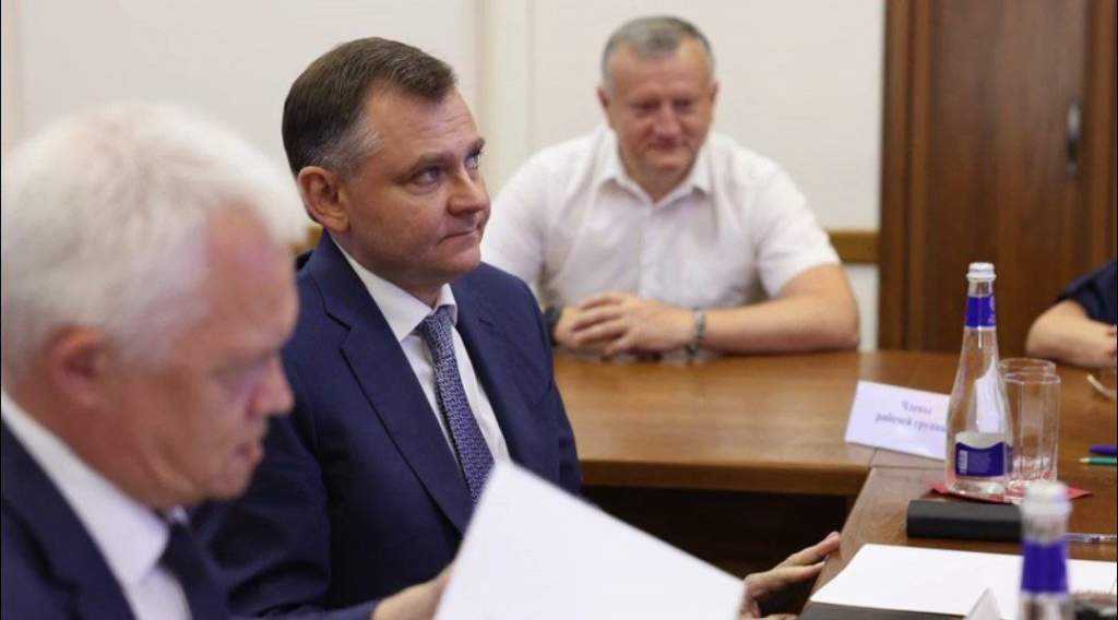 Юрий Слюсарь первым подал в избирком документы на регистрацию кандидатом на выборах донского губернатора