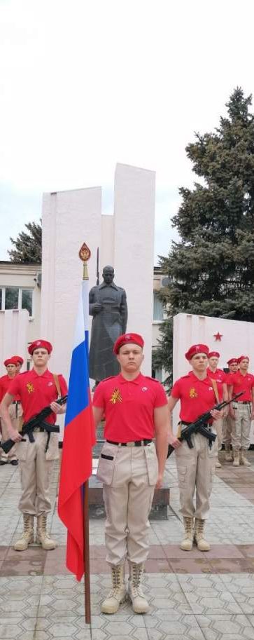 Уважаемые жители Мартыновского района!Примите поздравление от Главы Администрации района О.В. Дьяконова