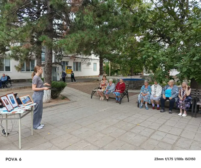 Постояльцы дома-интерната сл. Большая Орловка приняли участие в игровой программе «Солдатская слава от древних времен до современности»