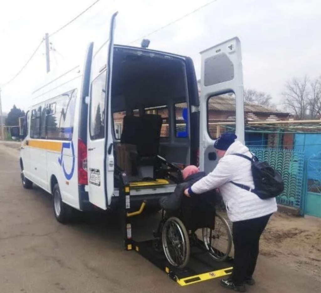 Соцфонд обеспечил бесплатный проезд на лечение тысячам льготников