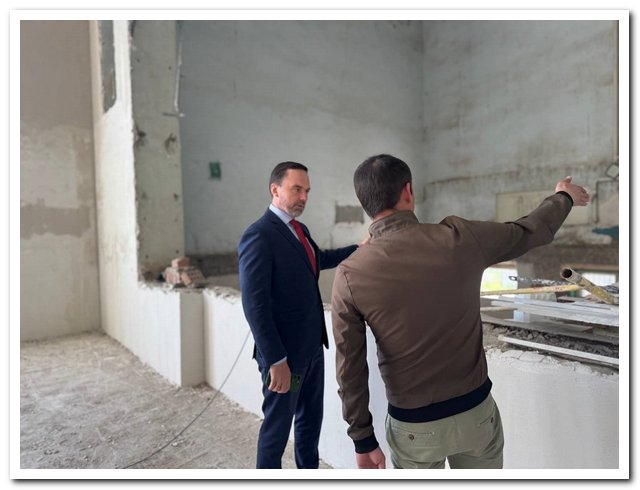 Депутат проинспектировал строительство ДК