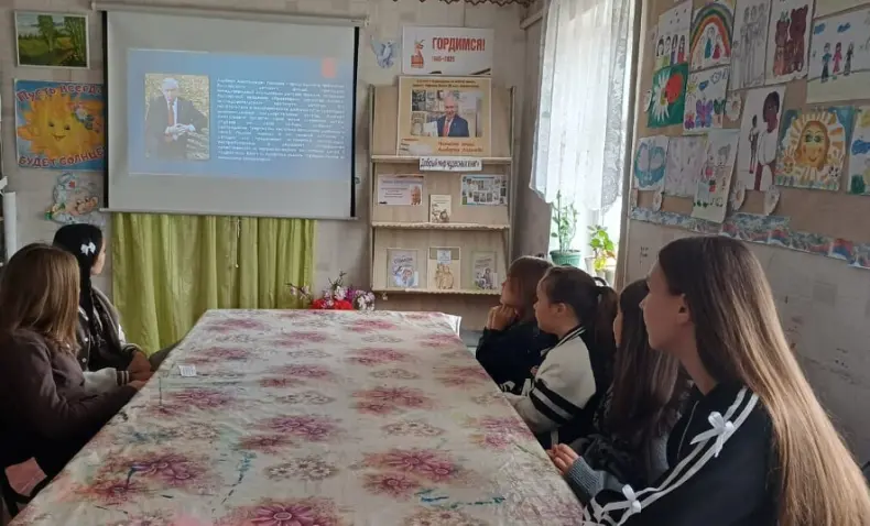 «Культура для школьников»: Юные читатели п. Абрикосовый познакомились с произведениями А. Лиханова