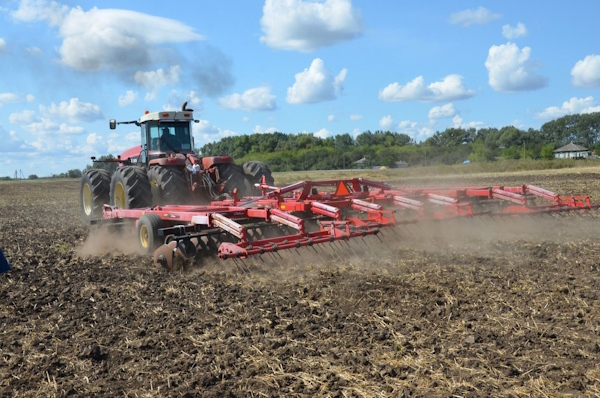 Донские аграрии завершают заготовку семян к севу озимых