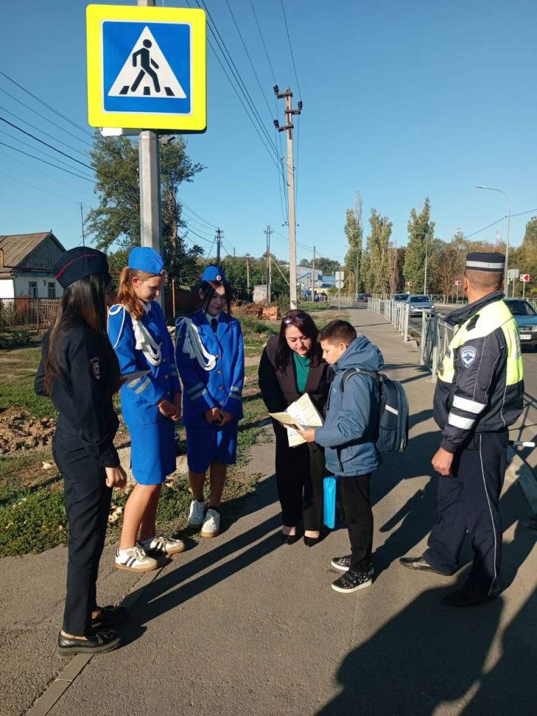 На территории Мартыновского района для школьников проводится профилактическая акция «Без прав ты не прав»