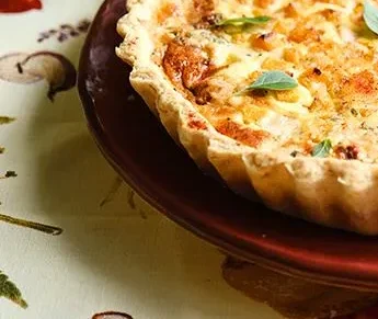 Киш с тыквой, курицей и дорблю