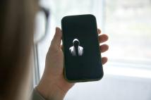 Как вас вербуют в преступники онлайн: разбираем схемы и психологические приемы