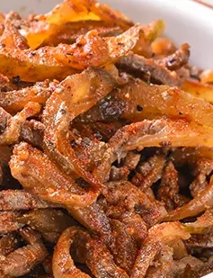 Салат «Шахтерский» с солеными огурцами и мясом