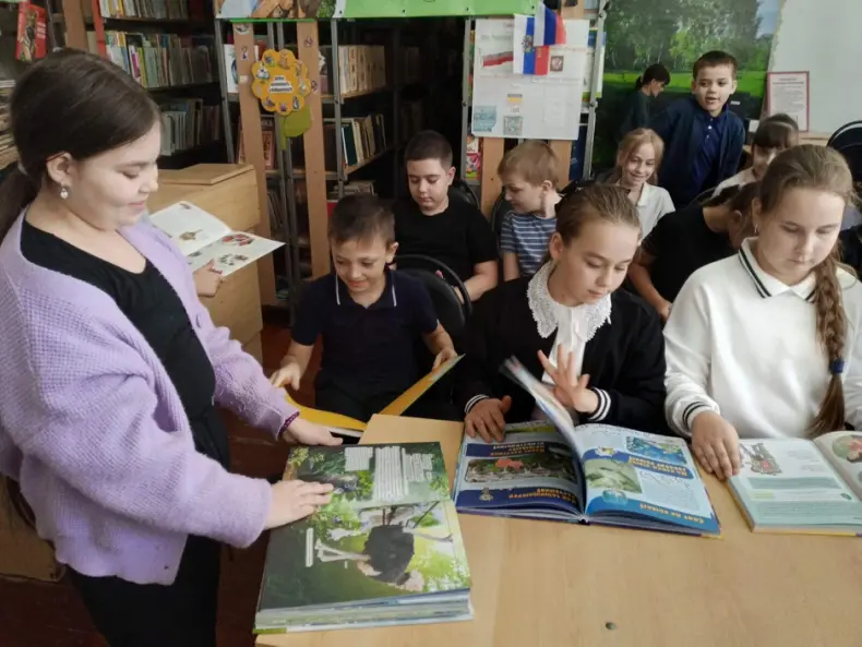 Энциклопедия – друг, словарь – помощник: школьники сл. Большая Мартыновка постигают азы работы со справочной литературой