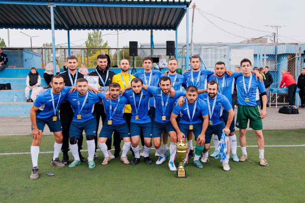 Восход на вершине: команда из Мартыновского района победила в футбольном турнире Волгодонска!