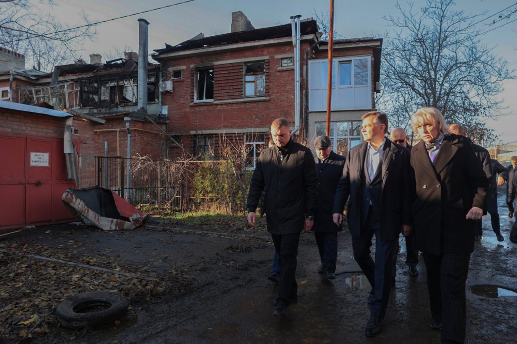 Таганрог после ночной атаки: Губернатор Донского региона поручил ускорить выплаты и восстановление