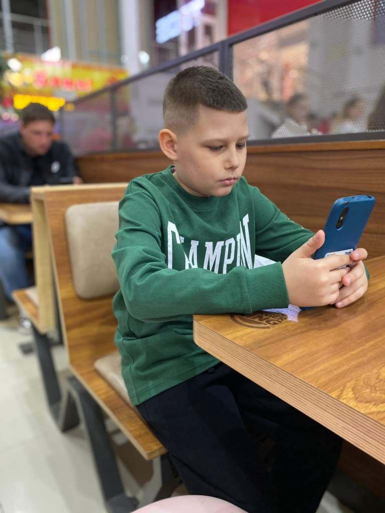 Родительский контроль на новом уровне: в Ростовской области вводят «детские SIM-карты» с геолокацией и фильтрацией контента