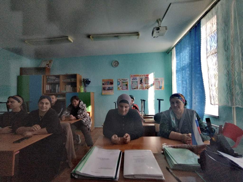 Вместе сильнее! Школа №19 х. Лесной объединяется для поддержки участников СВО в День Народного Единства!