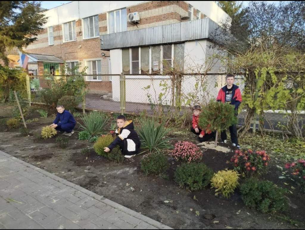 Вечнозеленая Благодарность: Садовый центр семьи Федорняк преобразил жизнь детского центра