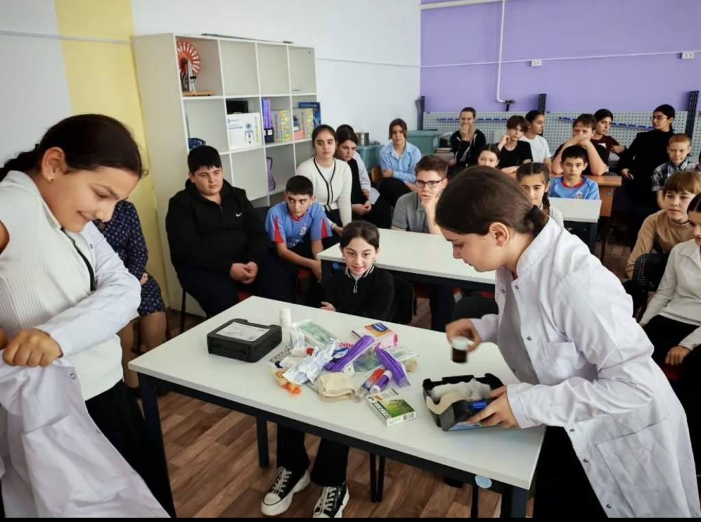 От богатырей до наших дней: в Мартыновском районе школьники проверили свою «Солдатскую славу»