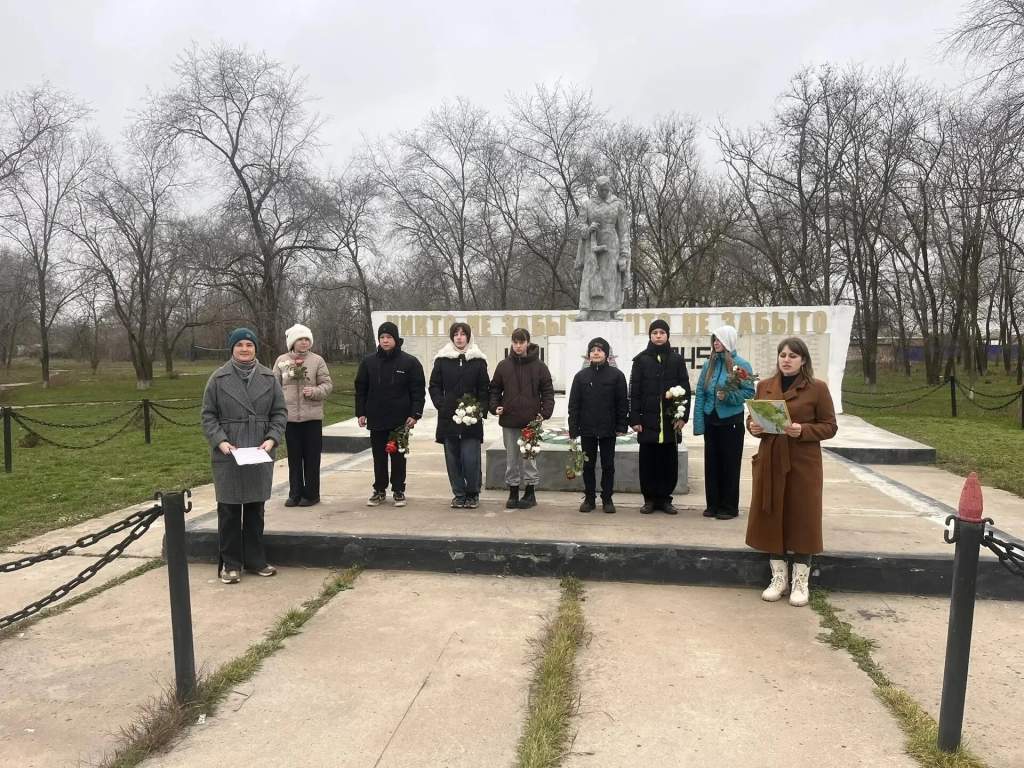 Эхо бессмертного подвига: на Братской могиле почтили память неизвестных героев
