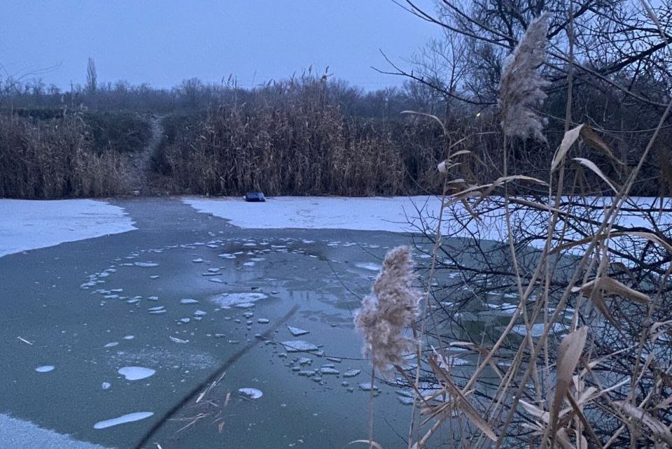 Трагедия на льду: в Ростовской области погиб ребенок, провалившись под лед