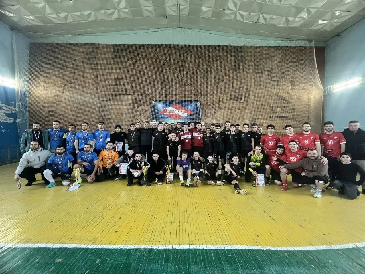 «ДОСААФ» берет золото! Мартыновский район ликует по итогам жаркого мини-футбольного первенства!