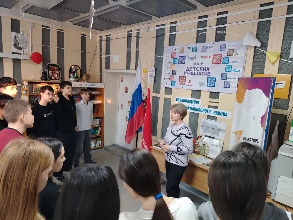 Ключевая дата в истории района: школьники почтили память освободителей Мартыновского района