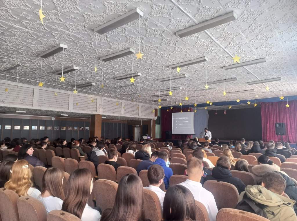 Здоровье на отлично: как Мартыновские школьники прокачали ЗОЖ с экспертами