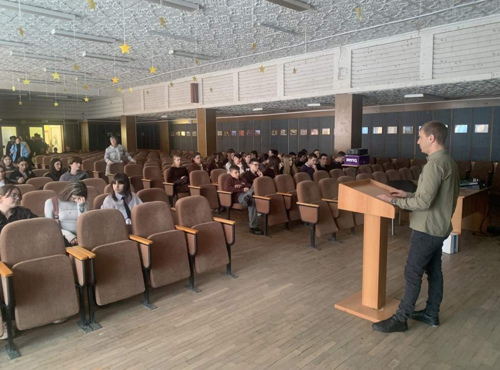 Опасные соблазны: как уберечь себя? Беседа с учащимися школы сл. Большая Мартыновка