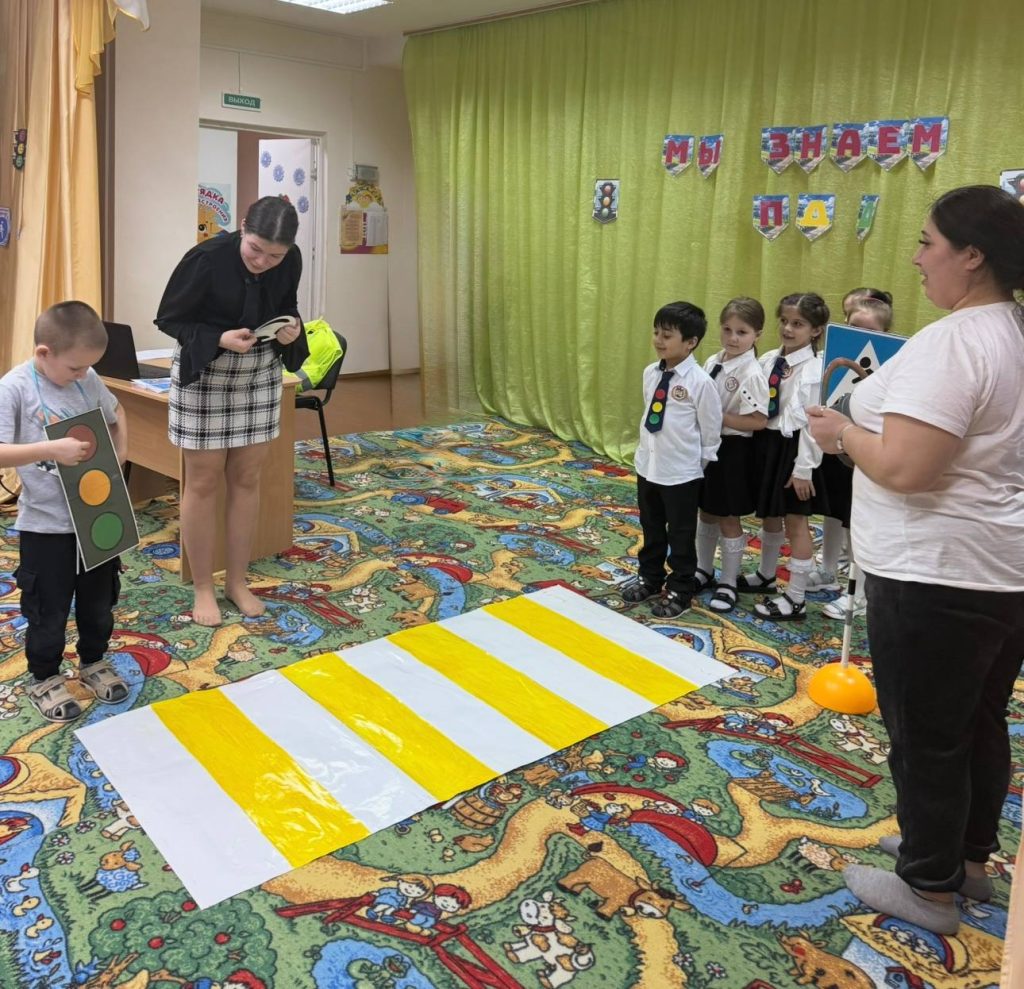 «Пешеход на переход»: Мартыновский район усиливает безопасность на дорогах!