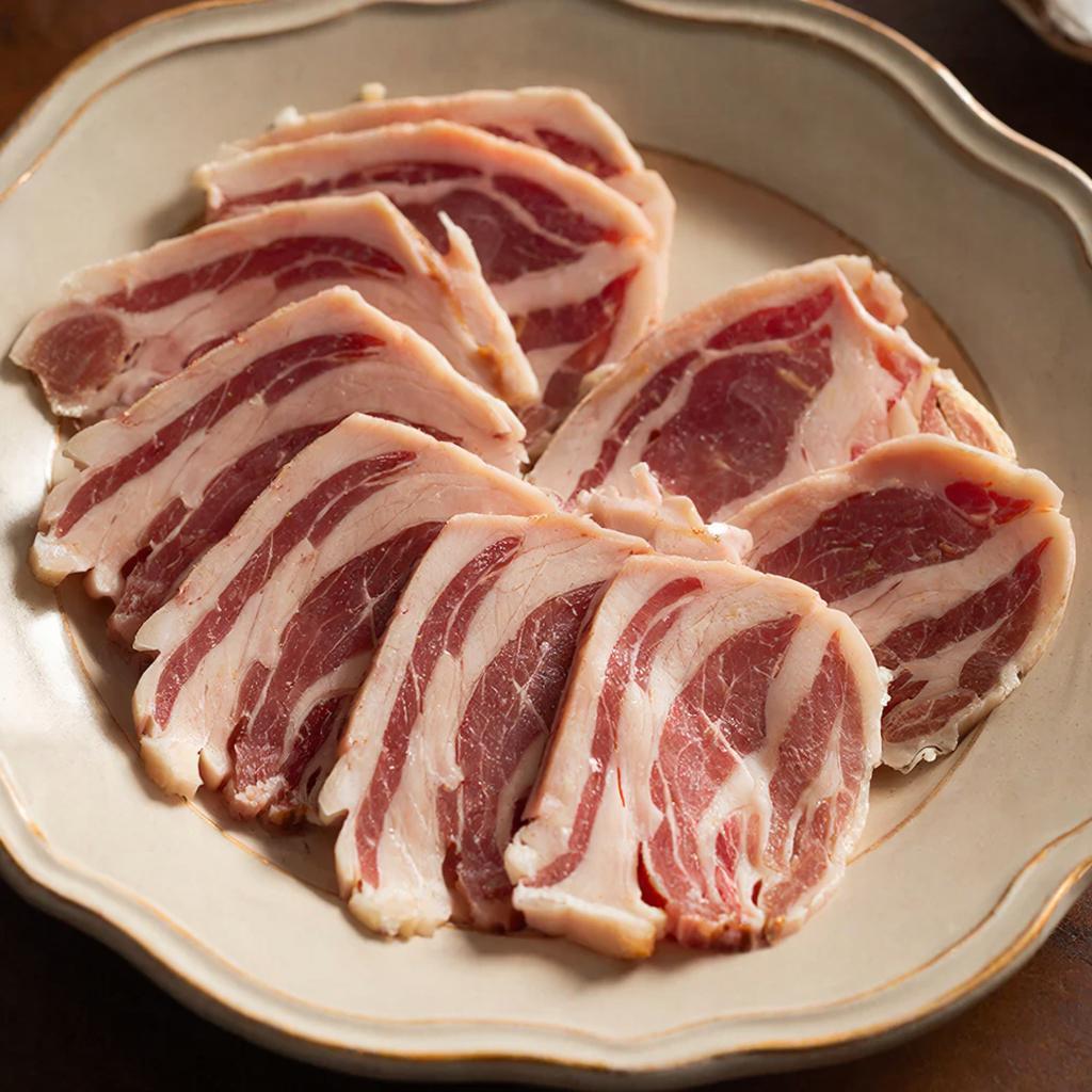 Сало: любимый деликатес или тихий враг печени? Что говорят врачи и исследования