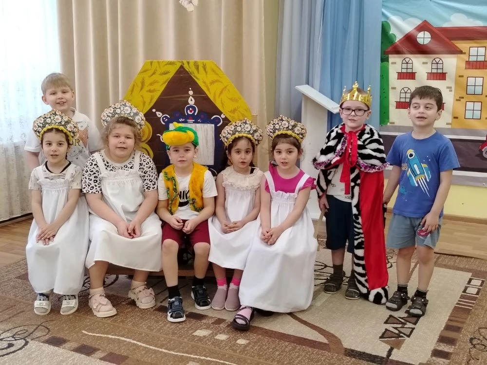 День театра в детском саду: праздник для маленьких артистов