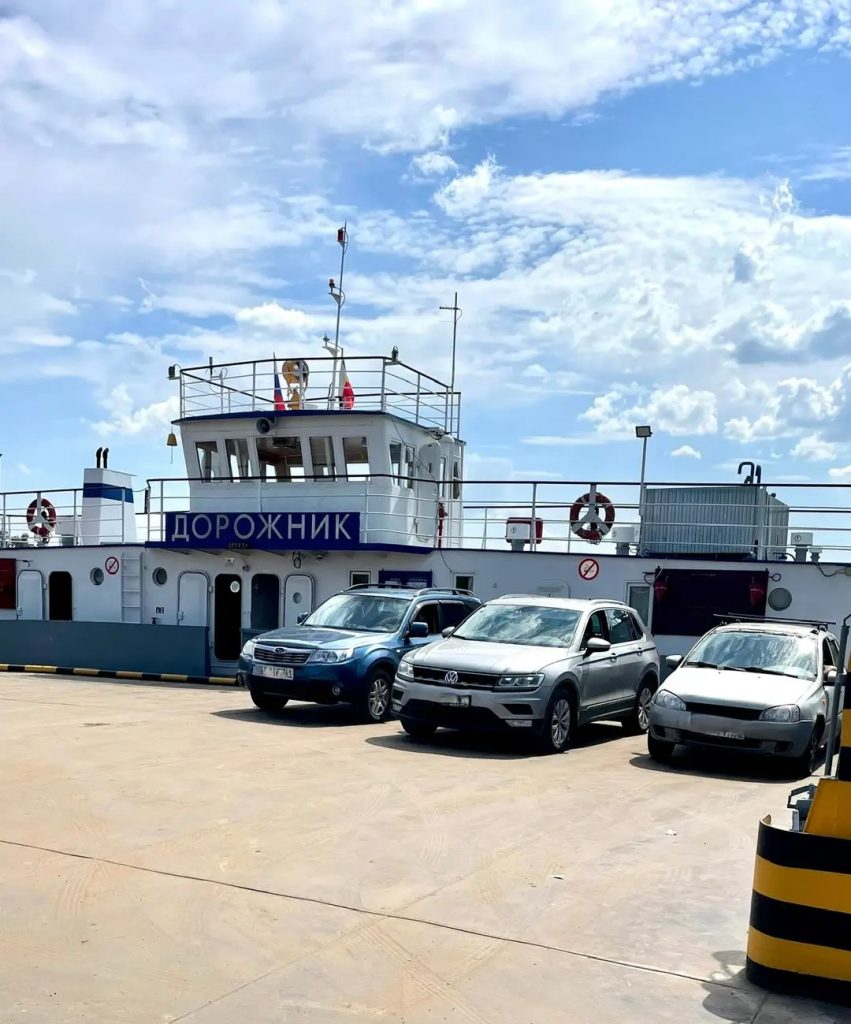 Паромная переправа в Семикаракорске возобновила работу