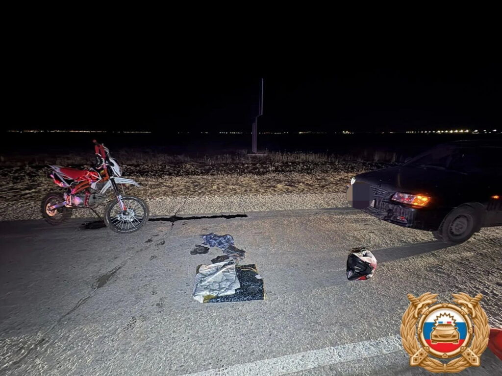 Юный гонщик на питбайке стал виновником аварии в Ростовской области: подросток в больнице