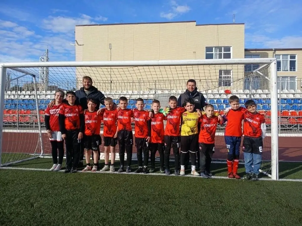 Характер по-мартыновски: наши футболисты вошли в четверку сильнейших на областном турнире!