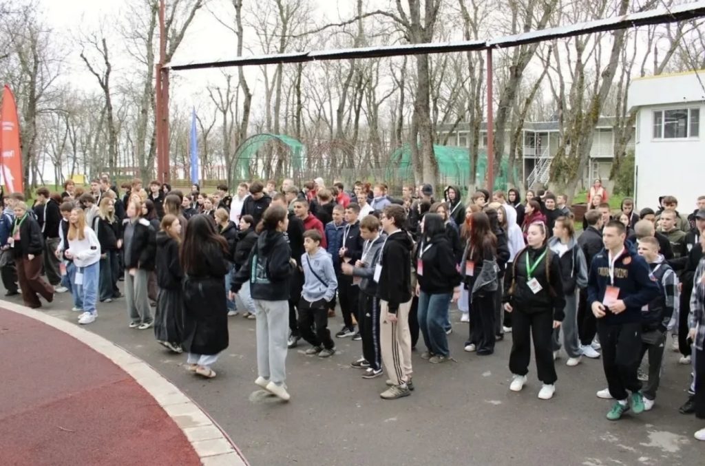 «Прорыв» к новым горизонтам: как мартыновские подростки из «группы риска» открыли себя в уникальном лагере