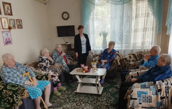 Как яркие пасхальные посиделки наполнили дом-интернат теплом и радостью