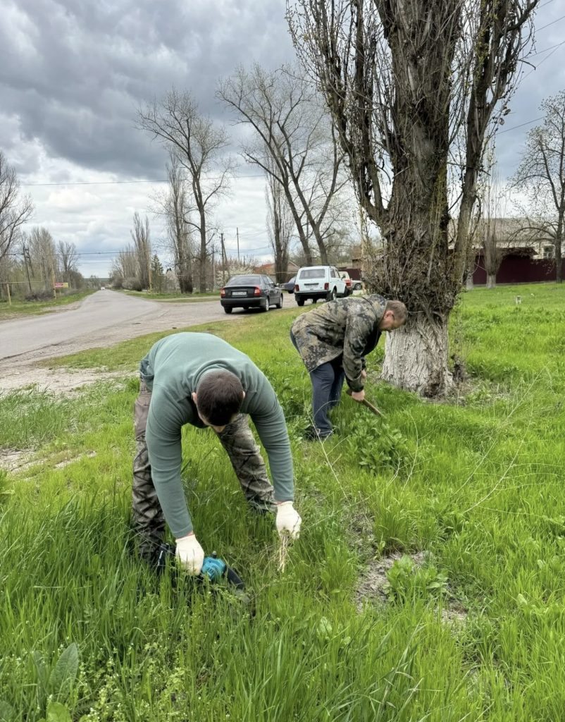 Вместе — легко: масштабный субботник в сл. Большая Мартыновка
