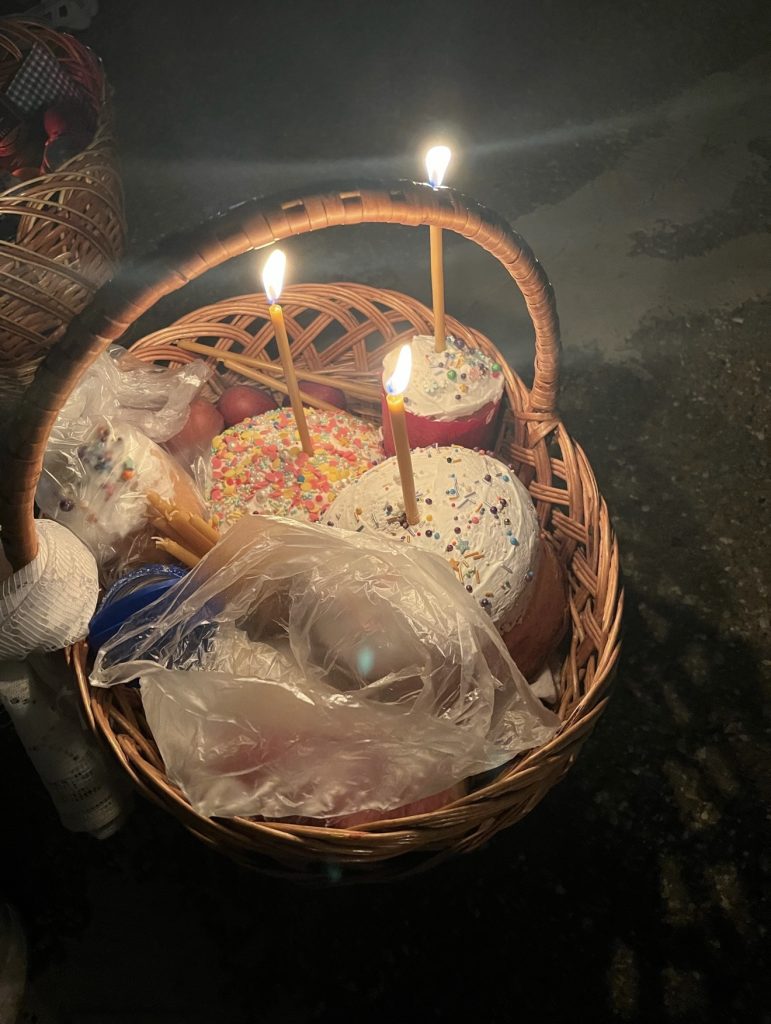 Радоница 2026: почему на Пасху поминают усопших и как правильно встретить этот день?