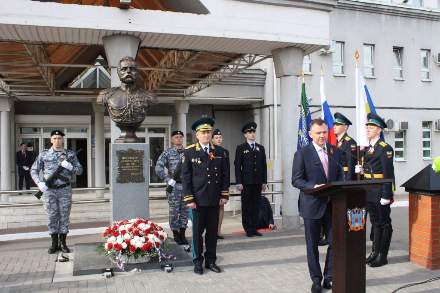 Царь-реформатор под бдительным взором: В Ростове-на-Дону открыт памятник Александру II