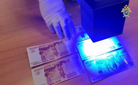 «Отдали 150 тысяч за грузовик»: в Азове двух полицейских задержали при получении взятки