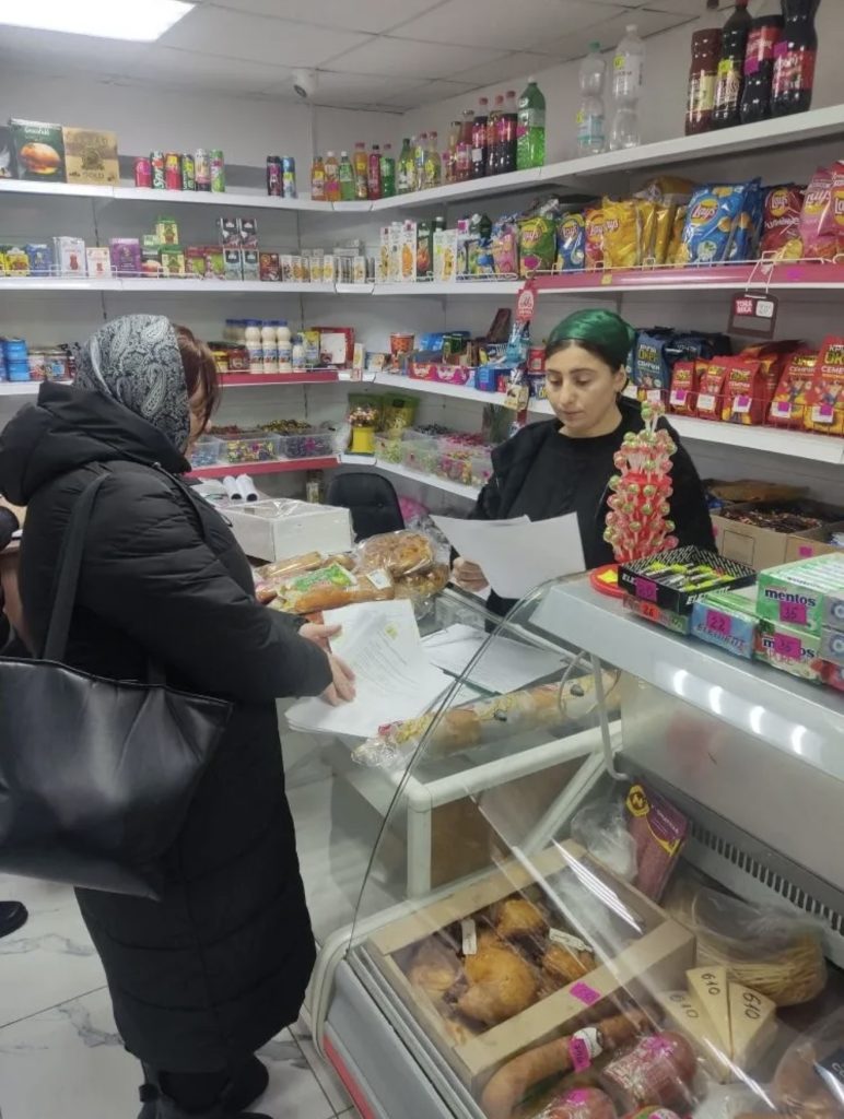 Штрафы за просрочку и нелегальный табак станут автоматическими: Совет Федерации одобрил закон