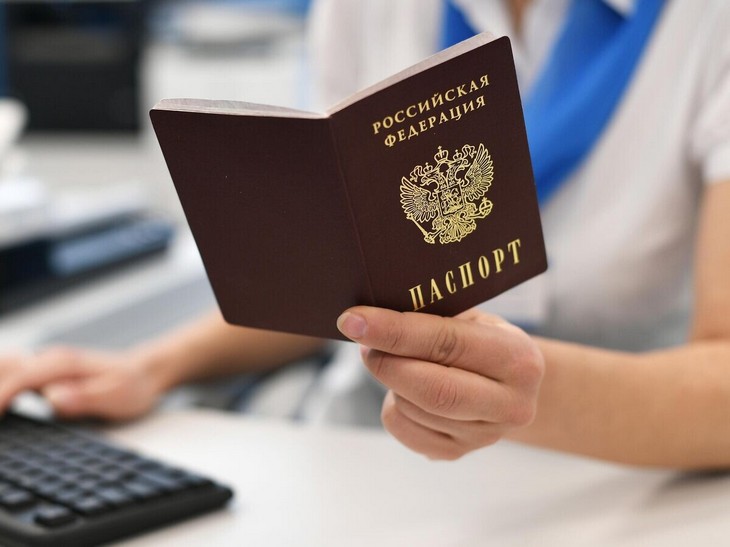 Паспорт в 60: Депутат предложил новую плановую замену главного документа россиянина